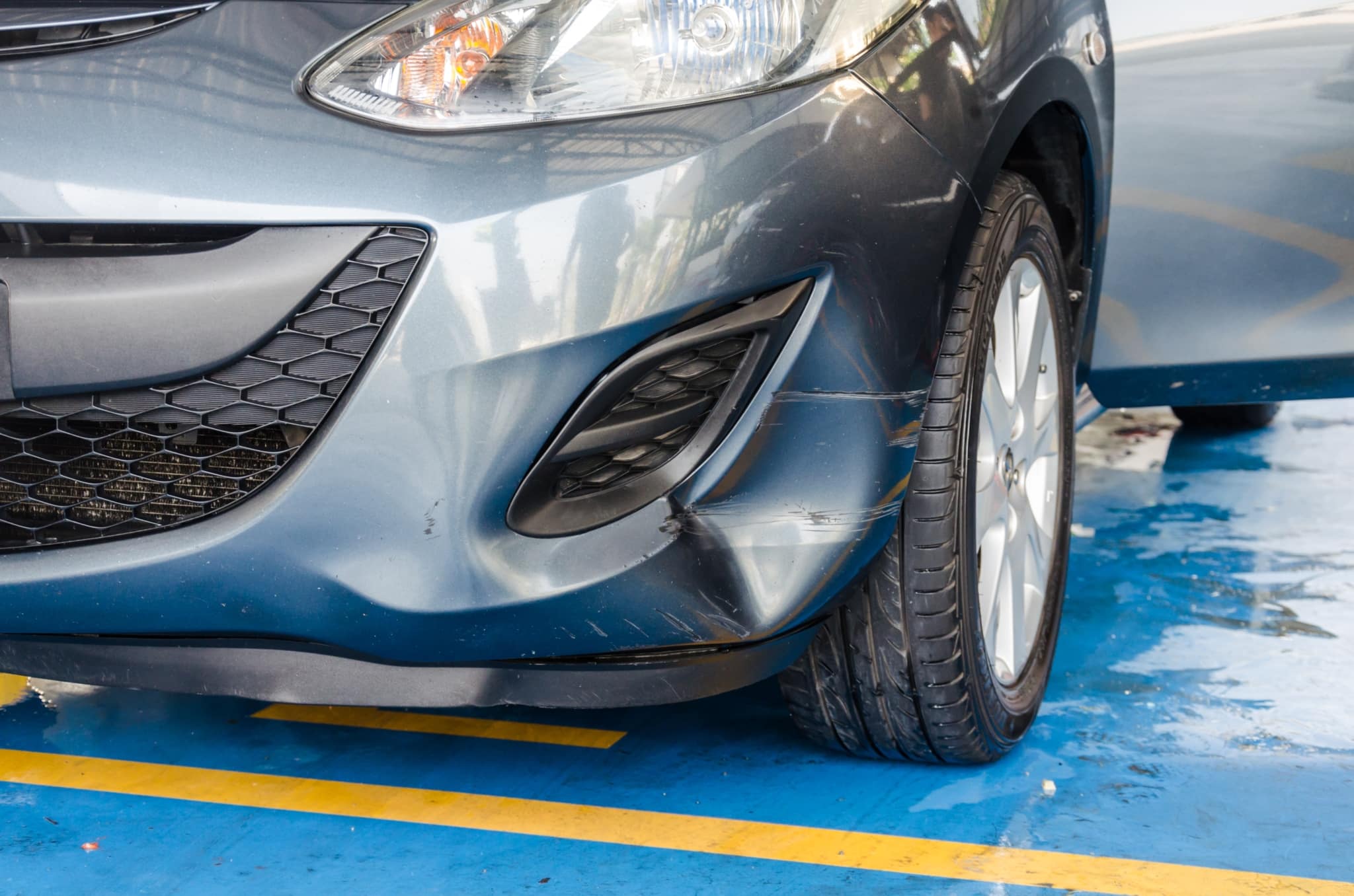 Kunststoff-Stoßstangen reparieren und schwärzen ⋆ Autopflege - Tipps &  Ratgeber